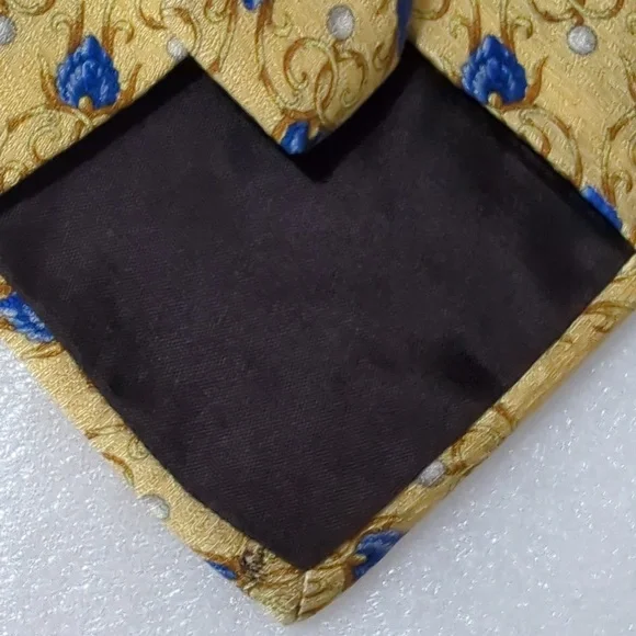 Van Heusen Silk Tie Gold and Blue Size 3 3/4" x 58" - Picture 4 of 5